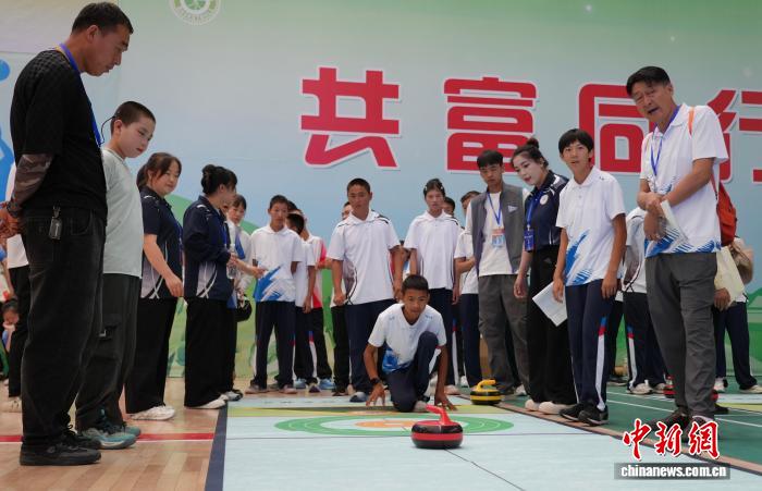 爱游戏体育